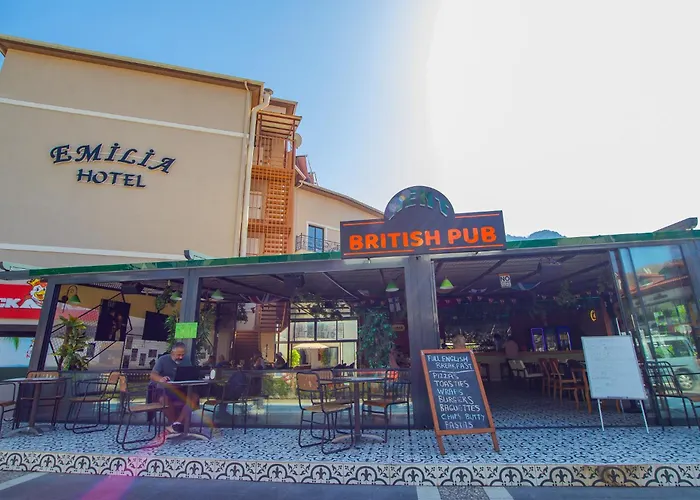 Emilia Hotel *